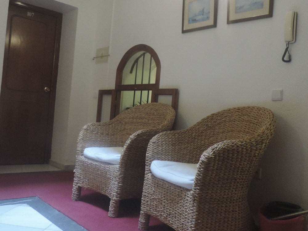 Фото Hostal Bahia