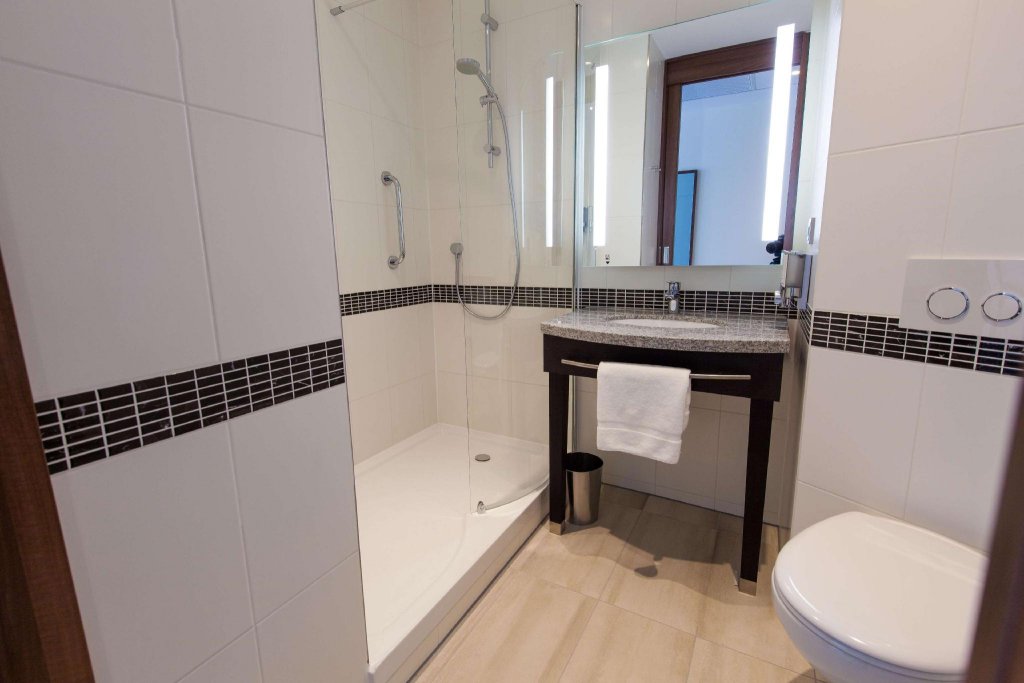 Фото Hampton by Hilton Amsterdam Centre East