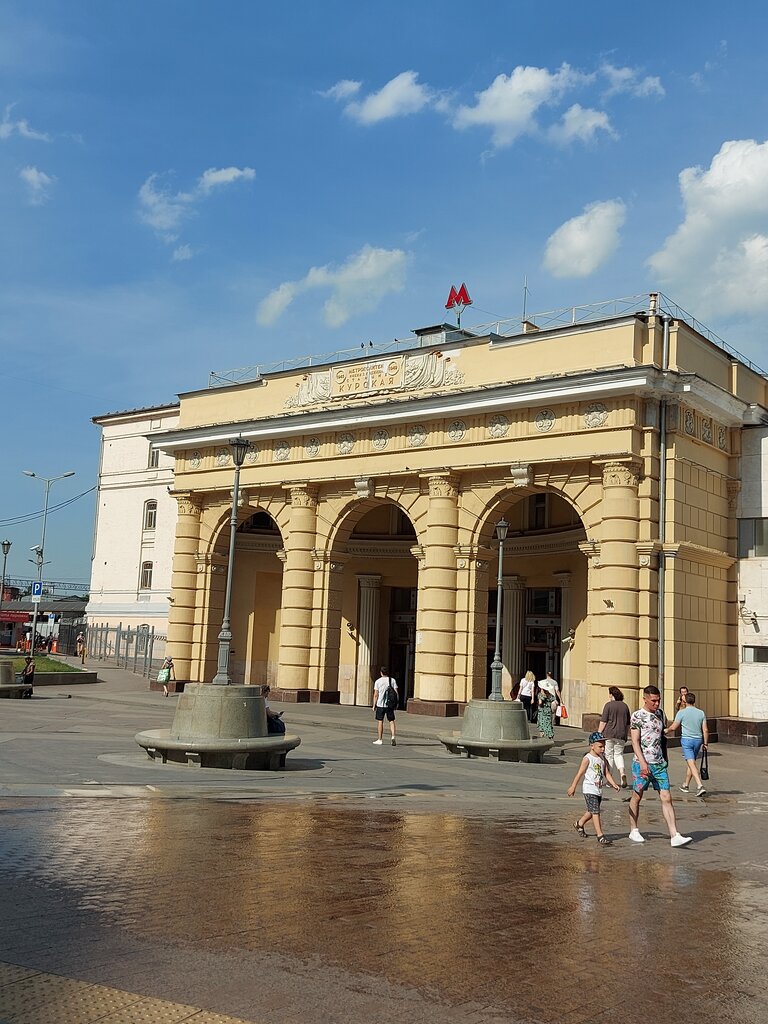 محطة سكة حديدية Moskva-Passazhirskaya-Kurskaya Station ، موسكو، صورة
