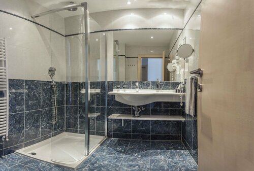 Внешний вид отеля Hotel Marica в Дойчнофене - Нова-Понте, фото 2