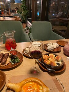 Batono Jonny (Ermolino Village, 29А/1) ، مطعم