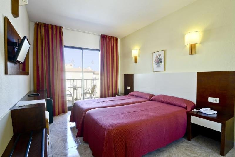 Фото Hotel Amoros