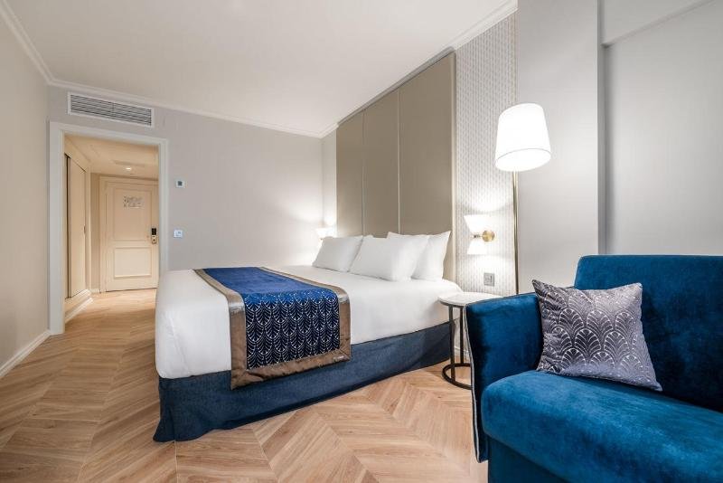 Фото Eurostars Gran Hotel Lugo