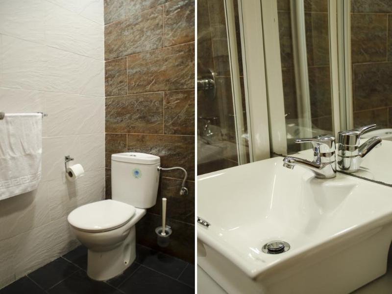 Фото Hotel Plaza Sevilla