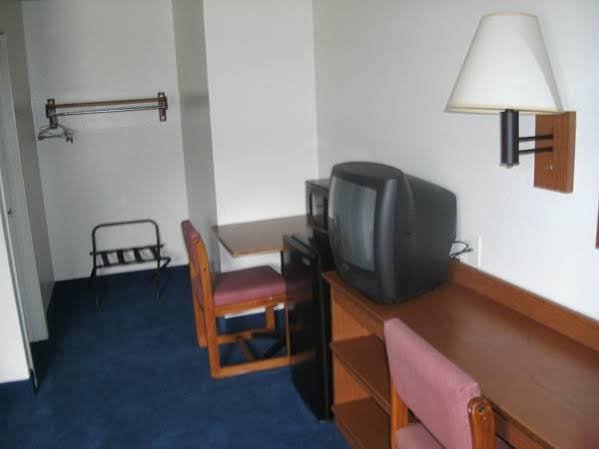 Фото Travel Inn Omaha