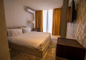 Гостиница Bel Air Crest