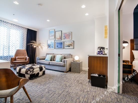 Фото Hotel Belmont Vancouver MGallery