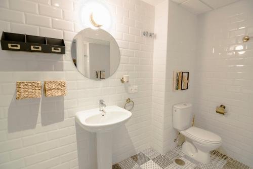 Фото Отель Boutique Alicante Palacete S. XVII - Adults Only