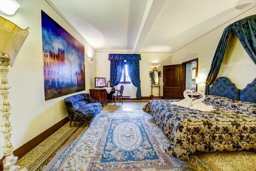 Гостиница I Portici Boutique Hotel в Ареццо