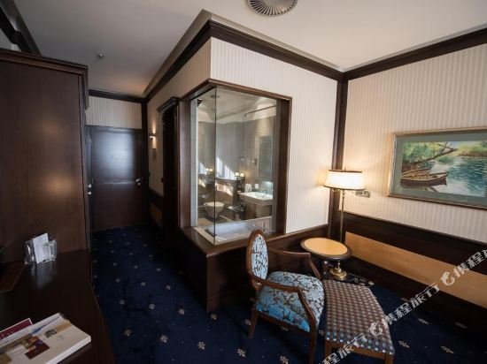 Фото Europe Hotel