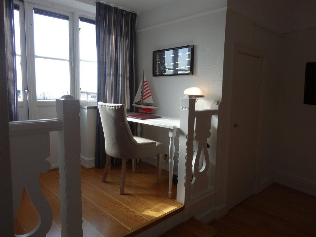 Фото Hamnhotellet Kronan