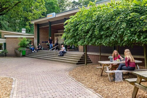 Гостиница Stayokay Apeldoorn в Гелдерланде