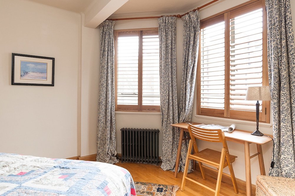 Фото Trendy 3Br Flat in Notting Hill