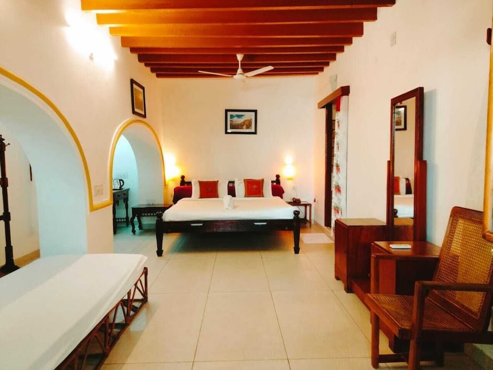 Фото Dumas Guest House