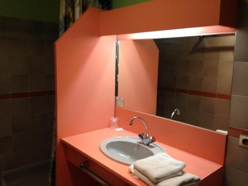 Фото Hotel Le Midi Clermont-Cournon