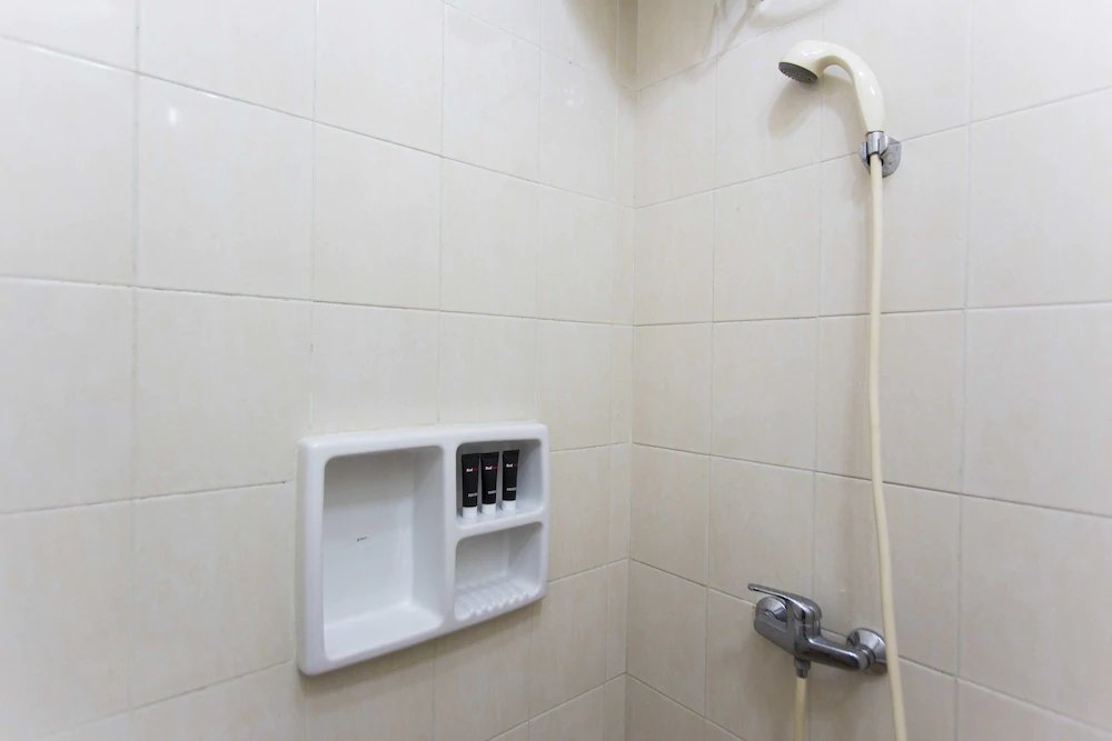 Фото RedDoorz Plus near Taman Anggrek Mall