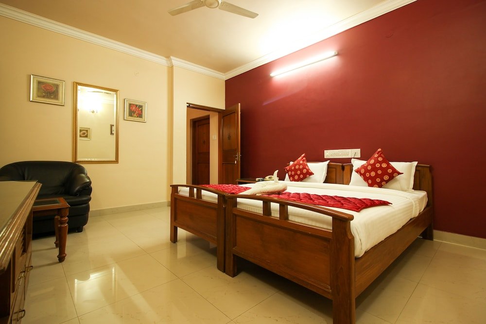 Фото Oyo 6955 Eyrie Comfort Suites