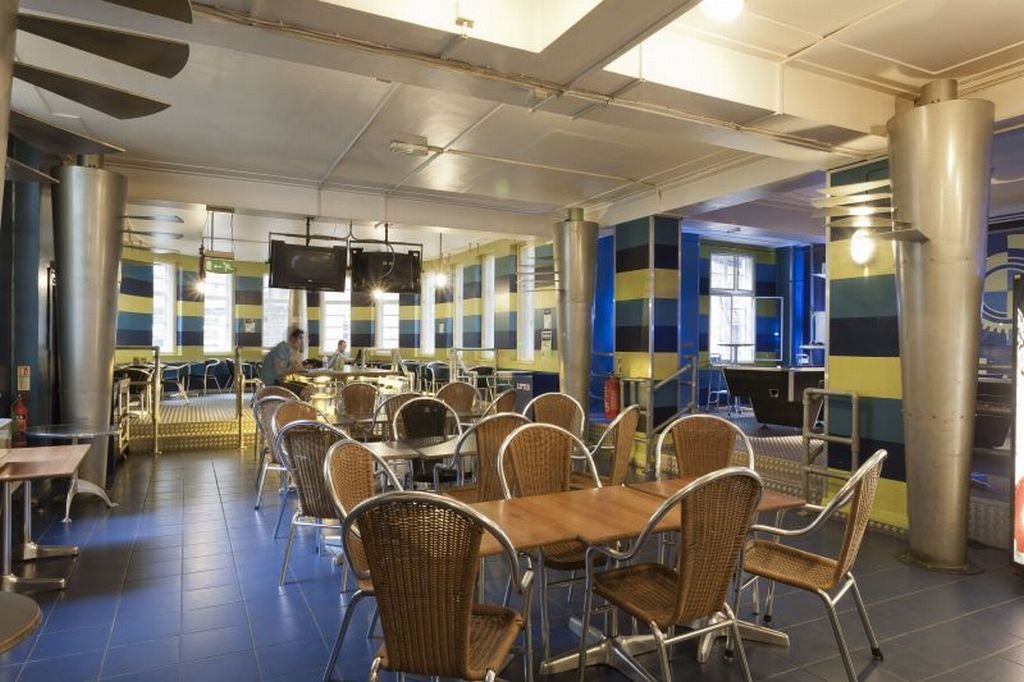 Фото Generator London