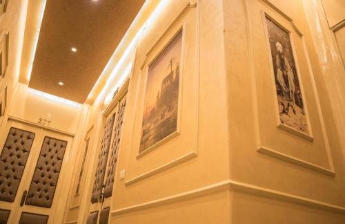 Фото Holy Sheet Hostel