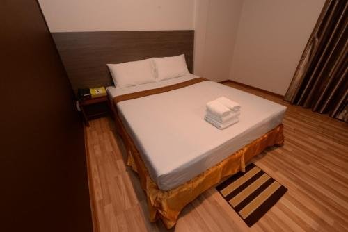 Фото Min Nandar Garden Hotel