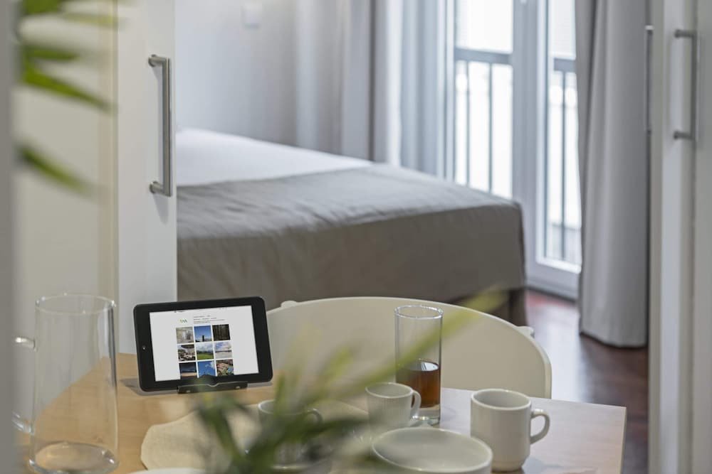 Фото Elias Garcia II by An Island Apart