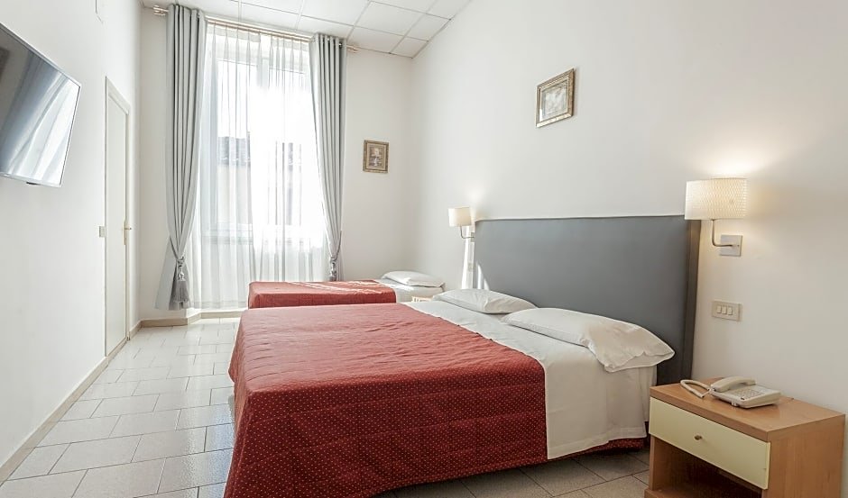 Фото Hotel St. James