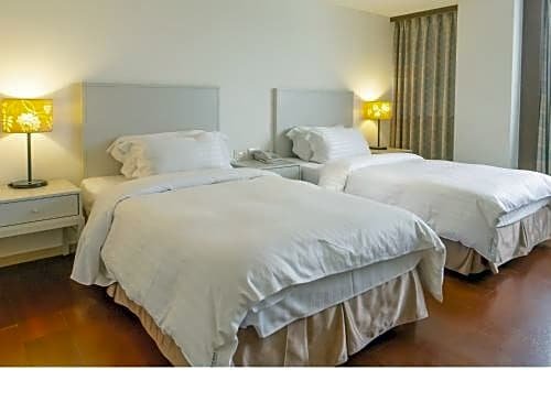 Фото Taitung Bali Suites Hotel