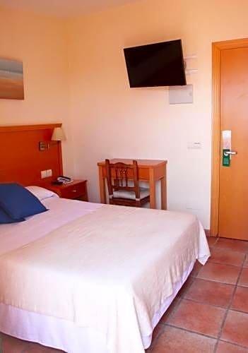 Фото Hotel Doña Catalina