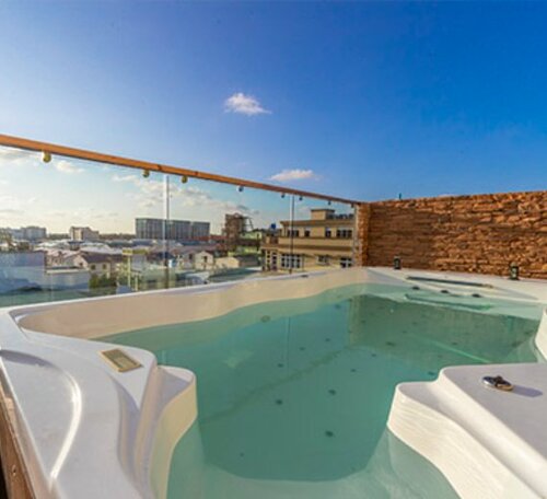 Гостиница Coral Grand Beach & SPA в Мале