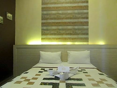 Фото Riche Heritage Hotel