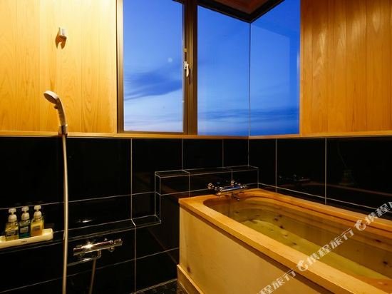 Фото Awaji Island Uzushio Onsen Umemaru