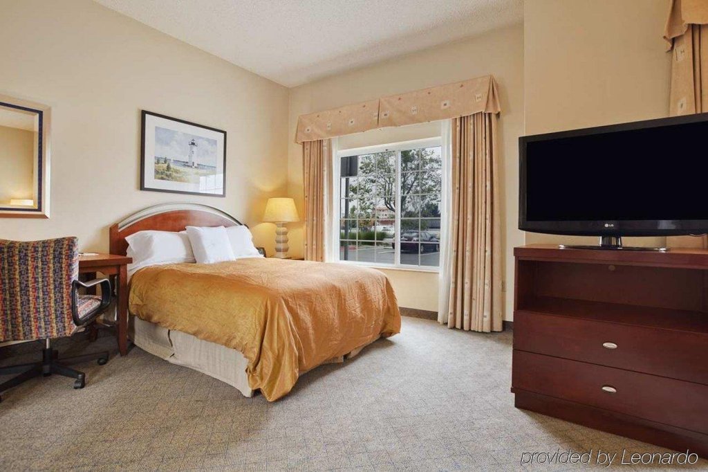 Фото Homewood Suites by Hilton Oakland Waterfront