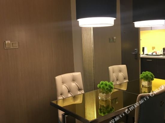 Фото Golden Tulip Bund New Asia