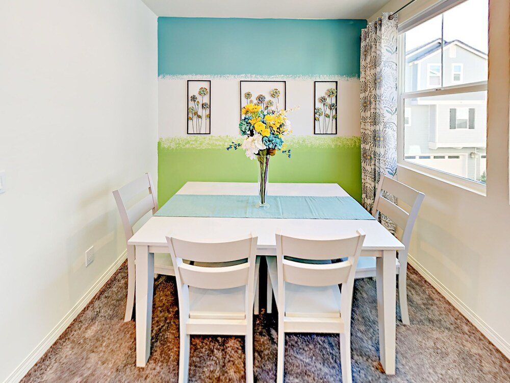 Фото Brand-new 2br w Balcony, Near Beach 2 Bedrooms 2.5 Bathrooms Townhous