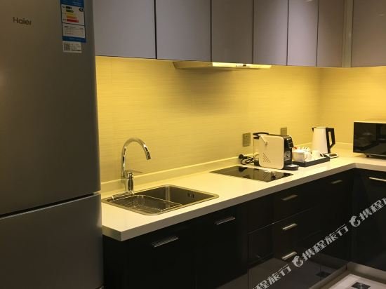 Фото Golden Tulip Bund New Asia