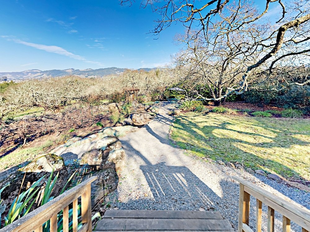 Фото Pepperwood - 2 Br Home