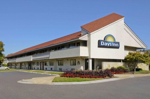 Гостиница Days Inn by Wyndham Overland Park/Metcalf/Convention Center в Оверлэнд Парк