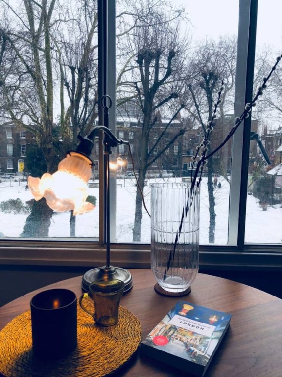 Фото Comfortable Central 1 Bedroom Flat