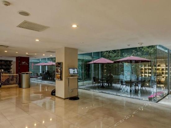 Фото Hotel Kapok Beijing - Forbidden City