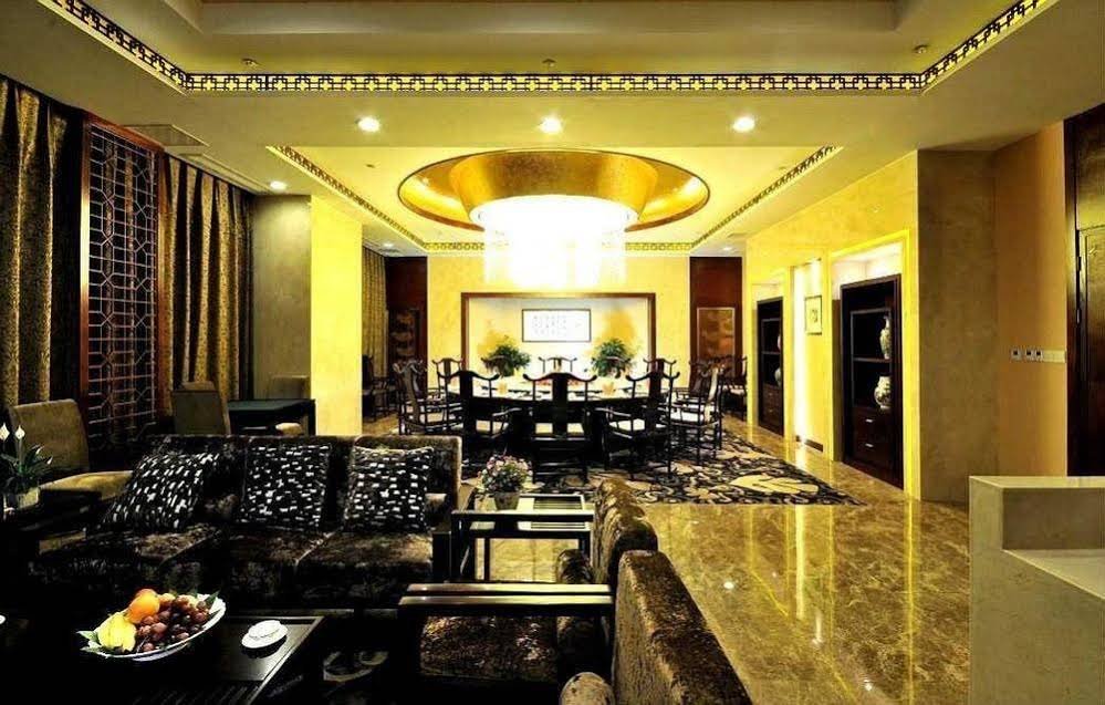 Фото Excemon Hefei Peace Hotel