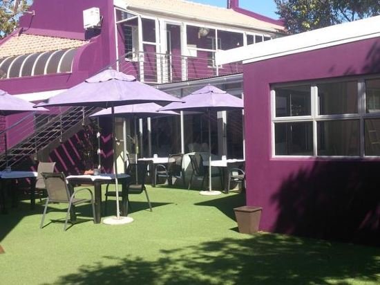 Фото Silver Oaks Boutique Hotel