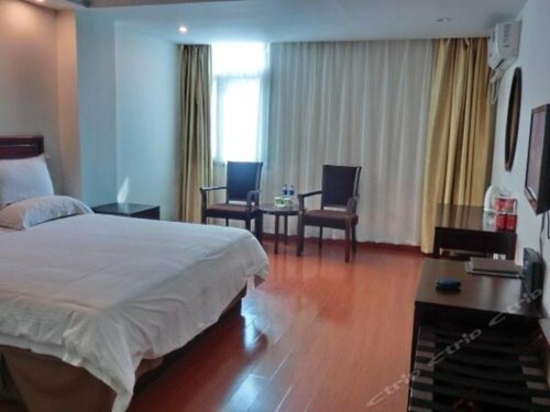 Гостиница Green Inn Huainan Tianjiaan District Wanda Plaza Express Hotel в Хуайнани