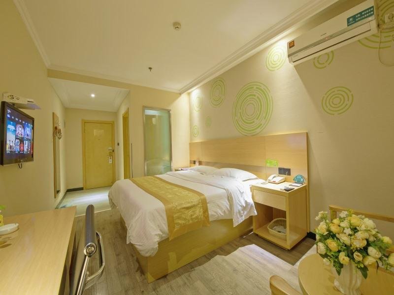 Фото GreenTree Inn Zhenjiang Danyang Development Zone Municipal Government Business Hotel