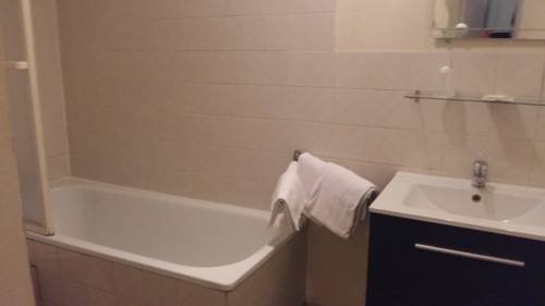 Фото Hôtel Les Beaux Arts