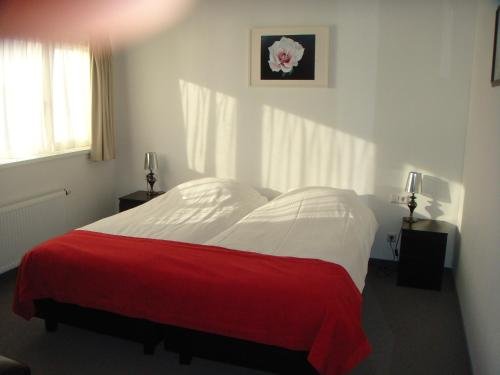 Фото Hotel Restaurant Lakeside