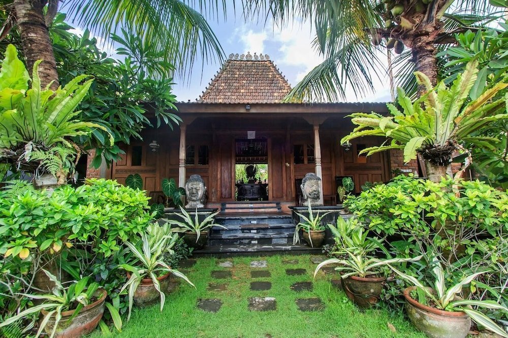 Фото Mahe Garden Inn and Villas