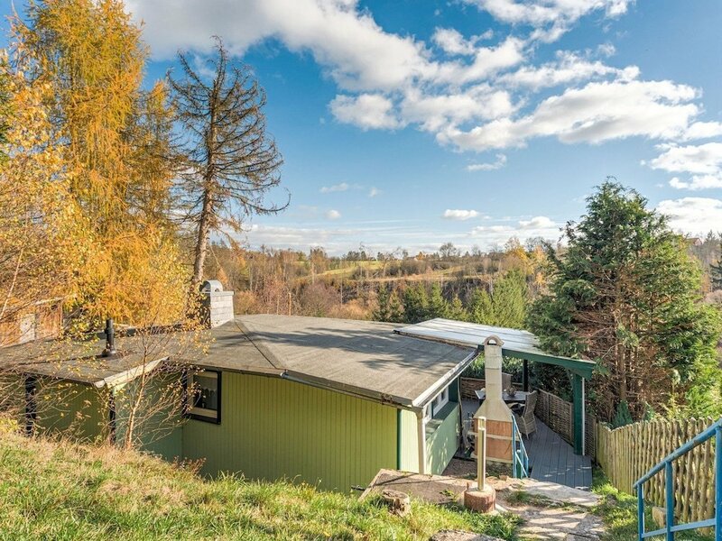 Гостиница Detached Holiday Home With Terrace Next to the Forest in the Idyllic Harz