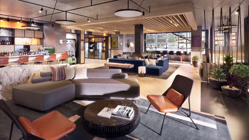 Фото The Shay, a Destination by Hyatt Hotel