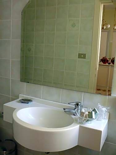 Фото Hotel Britannia