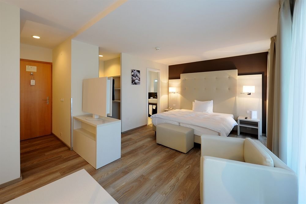 Фото Hotel Préalpina